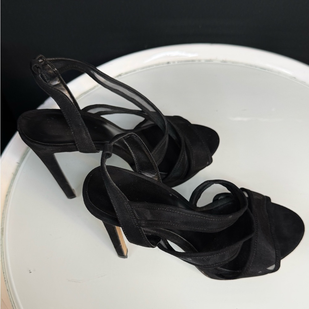 Elegant Black High Heels - Picture 6 of 6